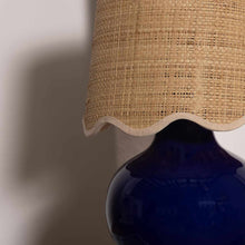 Carregar imagem no visualizador da galeria, Theisseil Navy Blue Table Lamp
