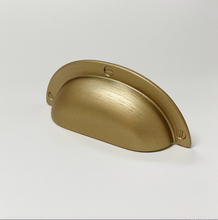 Carregar imagem no visualizador da galeria, Capri Brushed Gold Cup Drawer Pull, Ring Pull or Round Cabinet Knob

