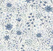 Carregar imagem no visualizador da galeria, Oaklyn Wallpaper by Hufton Studio
