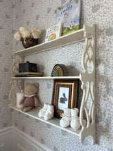 Carregar imagem no visualizador da galeria, Layla Wallpaper by Ali Anni
