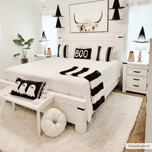 Load image into Gallery viewer, Siari Solid Cream Plush Rug
