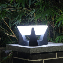 Cargar imagen en el visor de la galería, Solar Glow Outdoor Lamp
