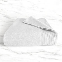 Load image into Gallery viewer, Bamboo Spa Bath Towel – Cloud
