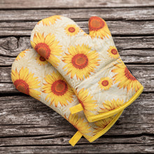 Load image into Gallery viewer, Summer Sunflowers Oven Mitts And Potholder Set

