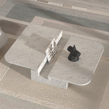 Carregar imagem no visualizador da galeria, Italian Carrara Coffee Table

