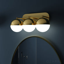 Carregar imagem no visualizador da galeria, Terra Golden Sconce
