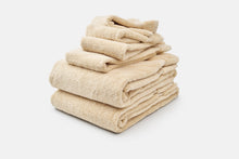 Cargar imagen en el visor de la galería, Bath Towel Set Made of Luxury USA Cotton
