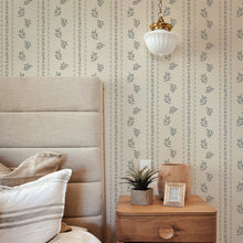 Carregar imagem no visualizador da galeria, Colleen Wallpaper by Gabriela Dachin
