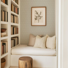 Carregar imagem no visualizador da galeria, Violet Wallpaper by Taddy Mikelaites
