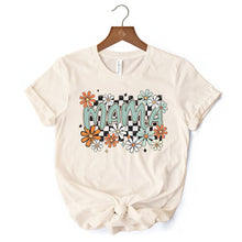 Carregar imagem no visualizador da galeria, Floral Mama Checkered T-Shirt, White, Natural and Black Retro Tee for Stylish Mothers
