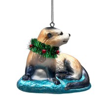 Carregar imagem no visualizador da galeria, Cute Otter Glass Christmas Ornament, Exotic Animal Tree Decoration
