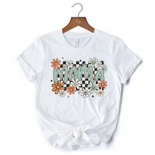 Carregar imagem no visualizador da galeria, Floral Mama Checkered T-Shirt, White, Natural and Black Retro Tee for Stylish Mothers
