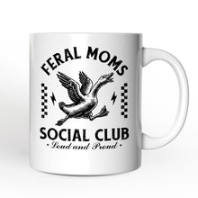 Carregar imagem no visualizador da galeria, Feral Moms Social Club Personalized Mug , Funny Goose Gift for Mothers with Custom Name

