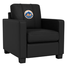 Load image into Gallery viewer, Dyno Stationary Club Chair with New York Mets Logo
