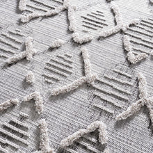 Load image into Gallery viewer, Bogtong High-Low Rustic Rug

