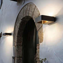 Carregar imagem no visualizador da galeria, Abel Outdoor Wall Lamp
