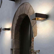 Carregar imagem no visualizador da galeria, Abel Outdoor Wall Lamp
