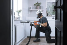 Carregar imagem no visualizador da galeria, Husqvarna 970493706 DM 540i Battery Powered Core Drill Kit
