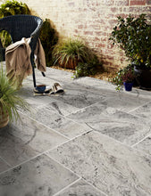 Carregar imagem no visualizador da galeria, Alaska Silver Travertine Pattern Tumbled Pavers - Full Truckload
