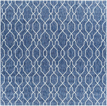 Carregar imagem no visualizador da galeria, Aldford Area Rug - Clearance
