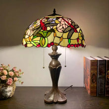 Cargar imagen en el visor de la galería, American Glass Tiffany Lamp | Tabletop
