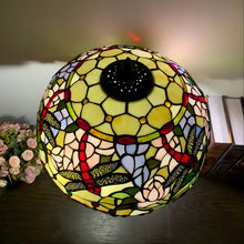 Cargar imagen en el visor de la galería, American Glass Tiffany Lamp | Tabletop
