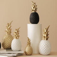 Load image into Gallery viewer, Ananas Figurine
