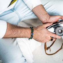 Carregar imagem no visualizador da galeria, Apollo’s Shield - Bracelet of Power
