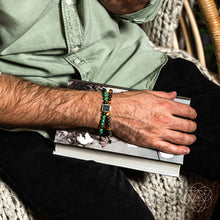 Carregar imagem no visualizador da galeria, Apollo’s Shield - Bracelet of Power
