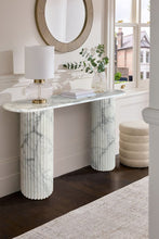 Carregar imagem no visualizador da galeria, Arabescato Carara Marble Fluted Legs Designer Console
