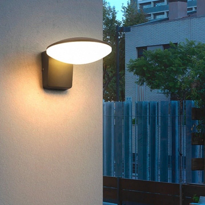 Aruj Outdoor Wall Lamp
