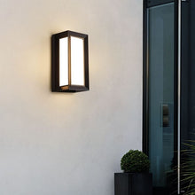 Carregar imagem no visualizador da galeria, Aster Outdoor Wall Lamp
