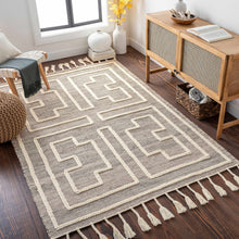 Carregar imagem no visualizador da galeria, Azra Tasseled Jute&amp;Wool Rug
