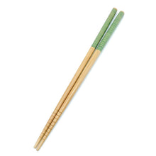 Carregar imagem no visualizador da galeria, Bamboo Chopsticks | Set of 2
