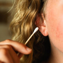 Carregar imagem no visualizador da galeria, Bamboo Cotton Ear Buds | 200 ct
