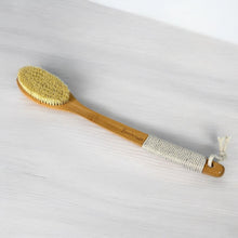 Carregar imagem no visualizador da galeria, Bamboo Dry Brush | Curved Handle
