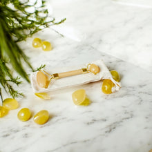 Carregar imagem no visualizador da galeria, Bamboo Facial Roller
