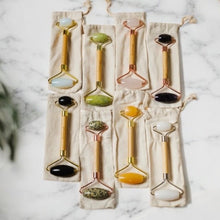 Carregar imagem no visualizador da galeria, Bamboo Facial Roller
