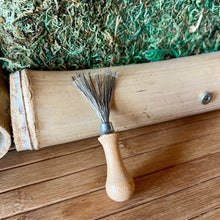 Cargar imagen en el visor de la galería, Comb Cleaning Tool
