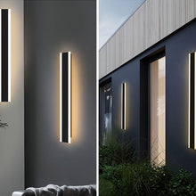 Load image into Gallery viewer, Baron Outdoor Wall Lamp

