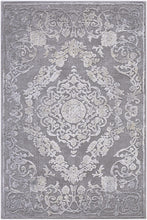 Carregar imagem no visualizador da galeria, Battleview Updated Traditional Tibetan Rug
