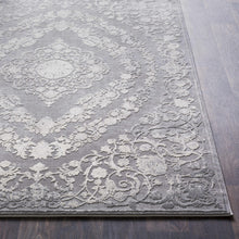 Carregar imagem no visualizador da galeria, Battleview Updated Traditional Tibetan Rug
