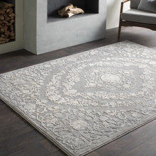 Carregar imagem no visualizador da galeria, Battleview Updated Traditional Tibetan Rug
