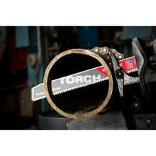 Carregar imagem no visualizador da galeria, Milwaukee 48-00-5202 9" 8TPI The TORCH™ Carbide Teeth SAWZALL® Blade 1PK
