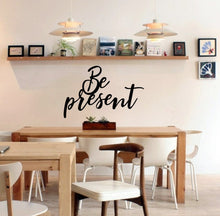 Carregar imagem no visualizador da galeria, Be Present Metal Word Sign
