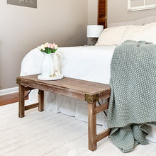Carregar imagem no visualizador da galeria, Vintage-Inspired Reclaimed Wood Folding Bench
