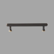 Cargar imagen en el visor de la galería, Berdo Knob &amp; Pull Bar
