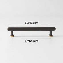 Cargar imagen en el visor de la galería, Berdo Knob &amp; Pull Bar
