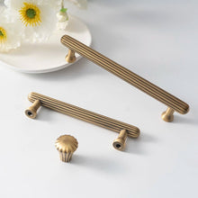 Cargar imagen en el visor de la galería, Berdo Knob &amp; Pull Bar
