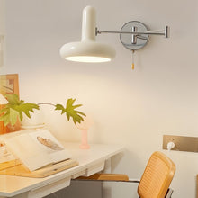 Carregar imagem no visualizador da galeria, Beverly Wall Lamp
